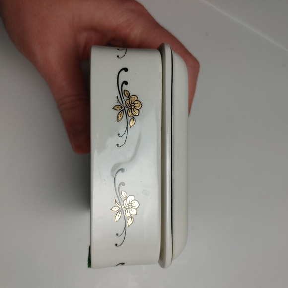 Lord Nelson Pottery trinket box England - Picture 3 of 9